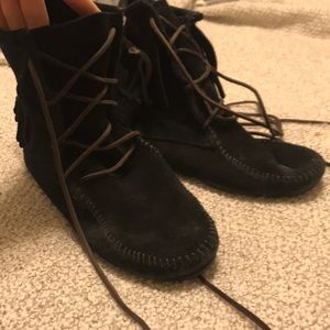 Minnetonka suede ankle boot